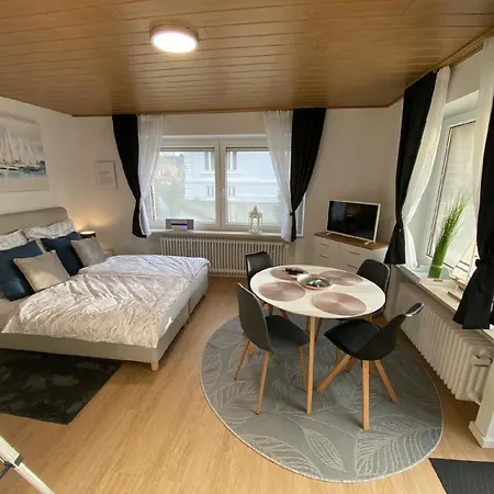 Stilvoll Eingerichtete Mit Terrasse In Tossens Apartamento Butjadingen